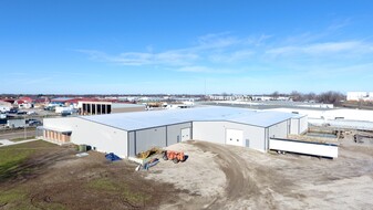 800 Industrial Dr, Franklin IN - Warehouse