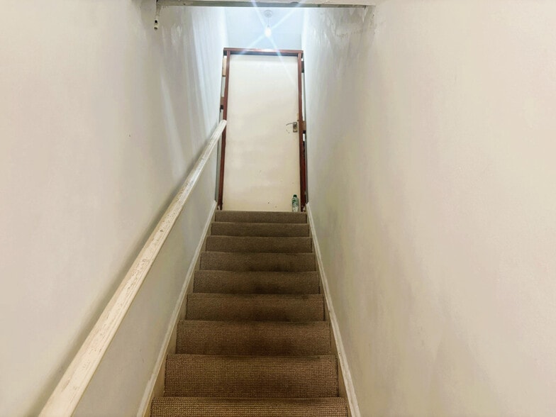 17 North Rd, Southall for sale - Building Photo - Image 3 of 7