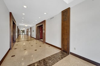 4969 Centre Pointe Dr, North Charleston, SC for lease Interior Photo- Image 2 of 11