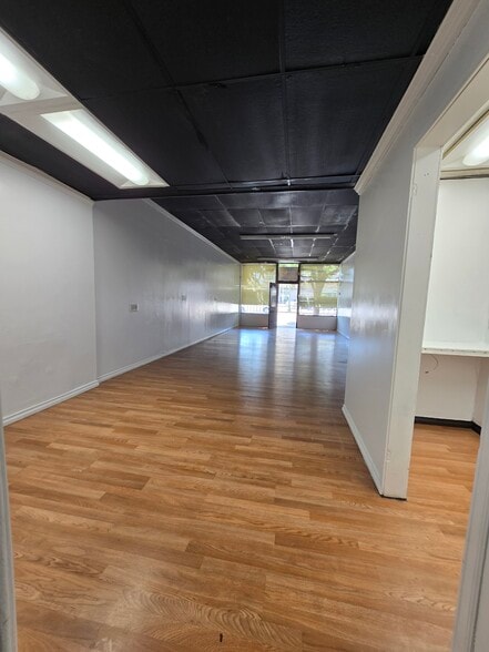 2327 E 1st St, Los Angeles, CA for lease - Building Photo - Image 1 of 22