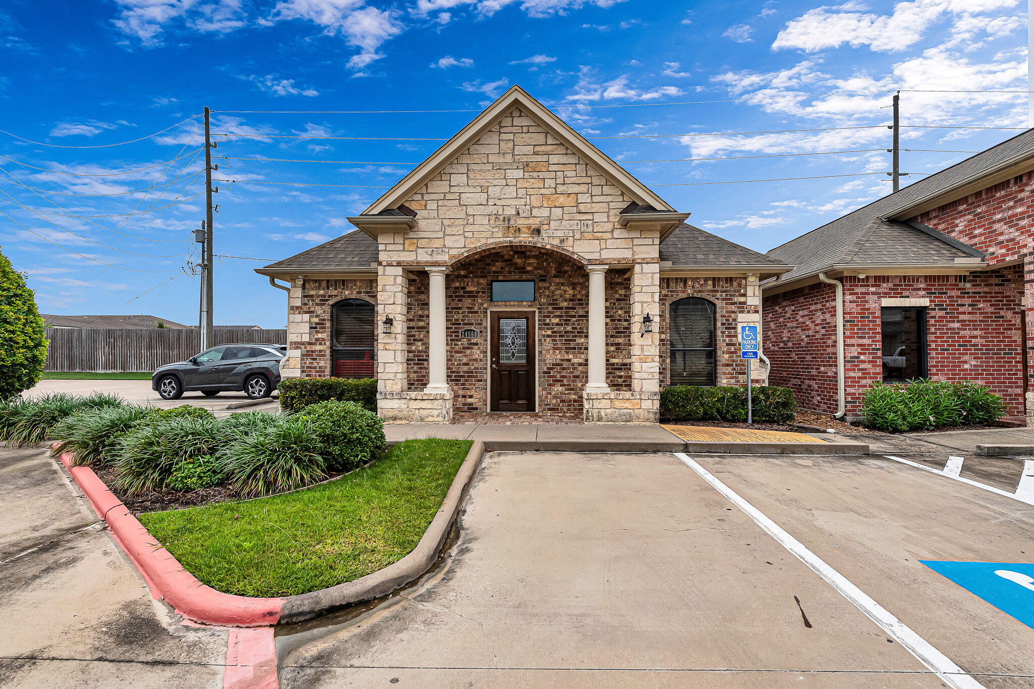 24668 Kingsland Blvd, Katy, TX à louer Photo du bâtiment- Image 1 de 21