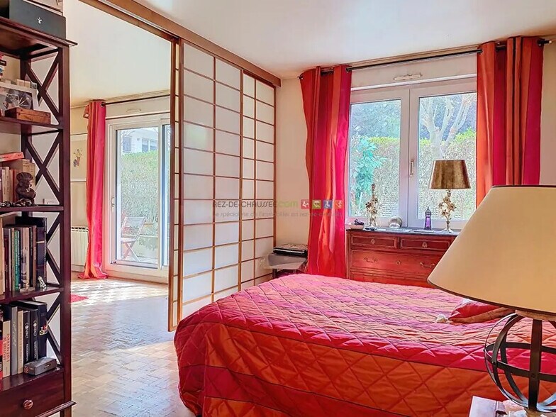 Multifamily in Boulogne-Billancourt for sale - Building Photo - Image 2 of 7