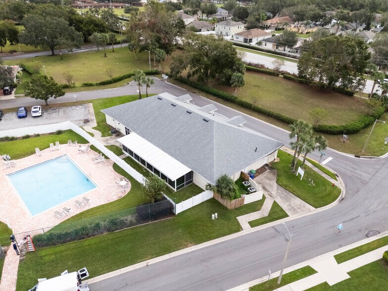 1599 Tropical Ct, Tavares, FL à louer - Aérien - Image 3 de 7