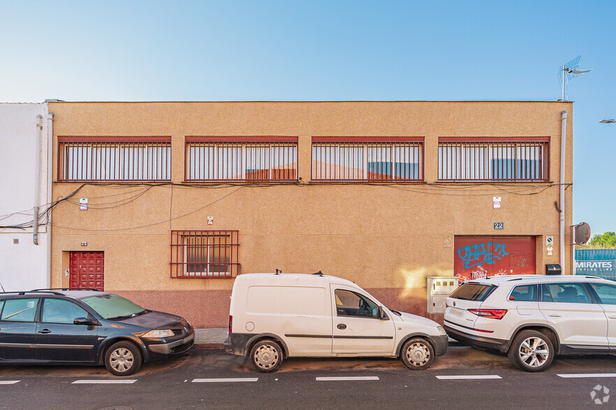 Calle Fuensaviñán, 2, Madrid, Madrid for sale - Primary Photo - Image 1 of 2