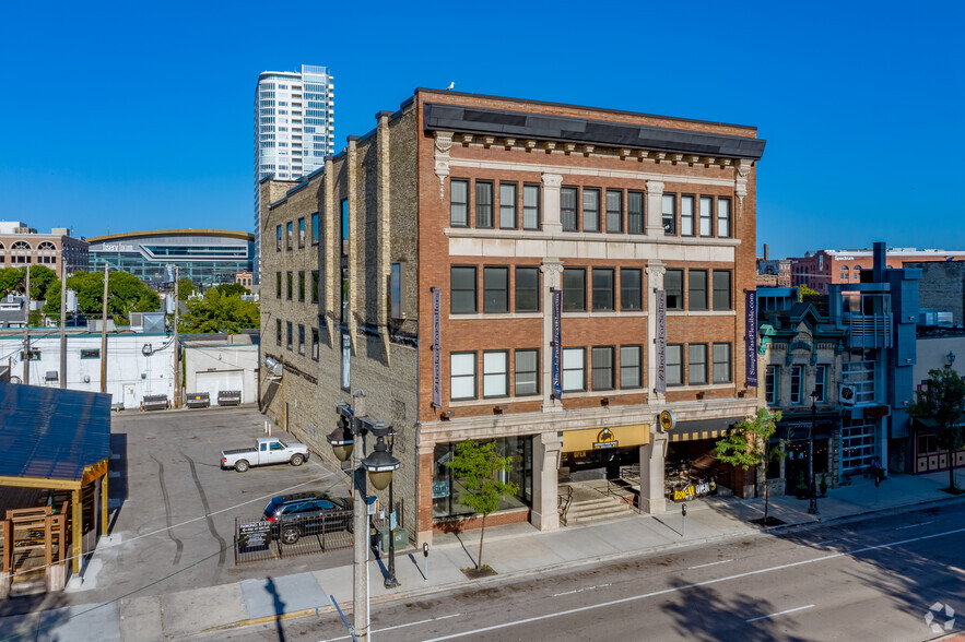 1123 N Water St, Milwaukee, WI for sale - Building Photo - Image 1 of 1