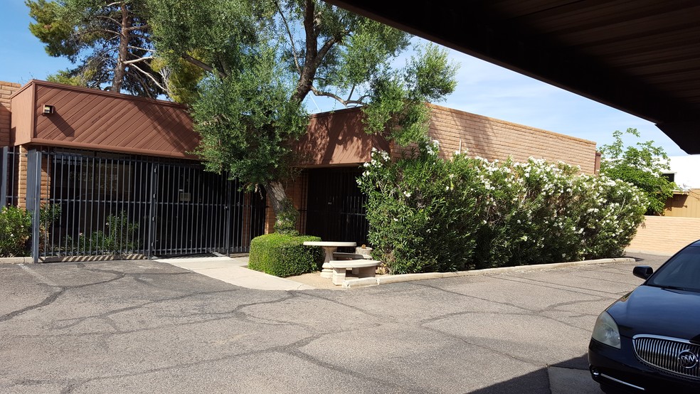 1433 E Thomas Rd, Phoenix, AZ for sale - Building Photo - Image 2 of 9