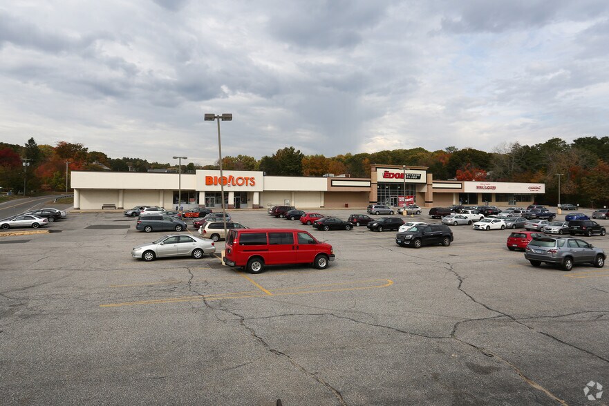 600 New Haven Ave, Derby, CT à louer - Photo du bâtiment - Image 3 de 9