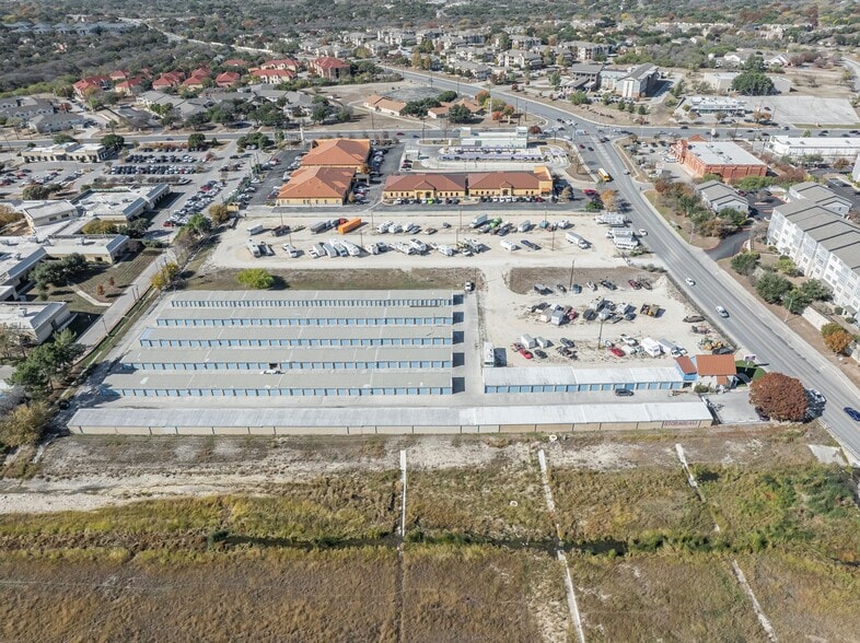 Storage 4u Self Storage 2 Portfolio portfolio of 2 properties for sale on LoopNet.ca - Building Photo - Image 3 of 16