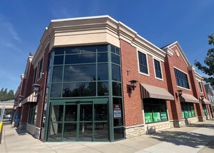 160-190 Main St, East Aurora, NY à louer Photo du bâtiment- Image 2 de 2