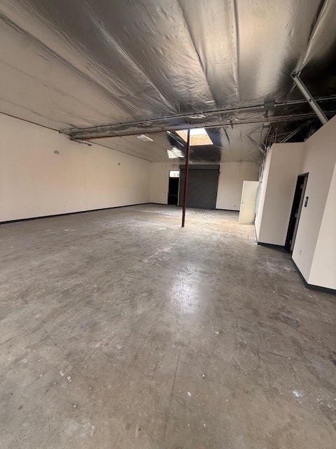 7625 E Rosecrans Ave, Paramount, CA for lease Interior Photo- Image 1 of 8