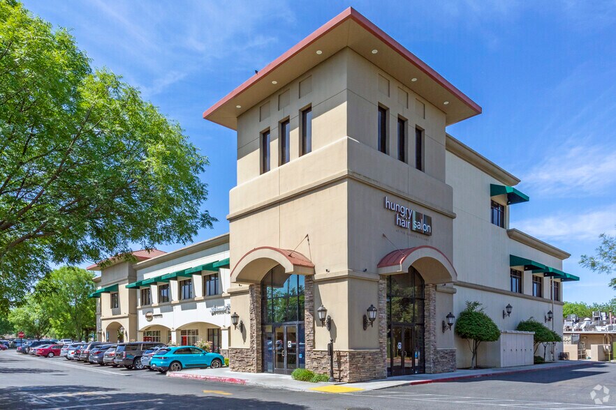 680 W Shaw Ave, Fresno, CA for lease - Building Photo - Image 2 of 6