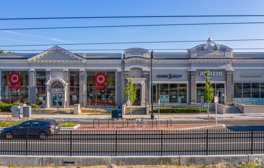 874-880 Commonwealth Ave, Brookline, MA à louer - Photo du bâtiment - Image 3 de 10