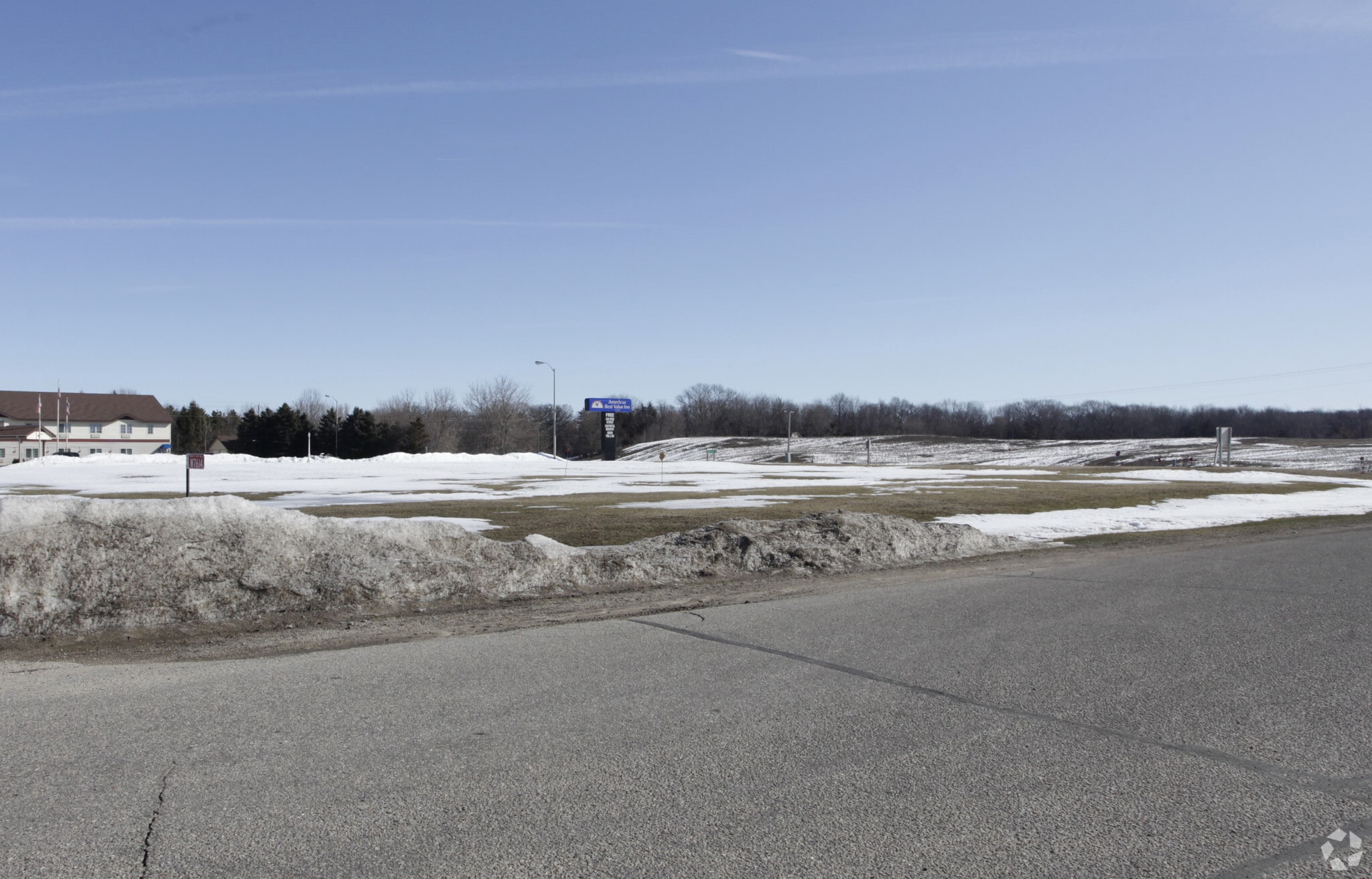 W7612 Oasis Ln, Lake Mills, WI for sale Building Photo- Image 1 of 4