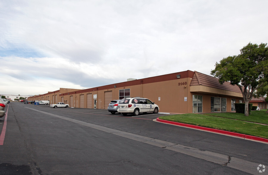 3140 Polaris Ave, Las Vegas, NV for lease - Building Photo - Image 3 of 12