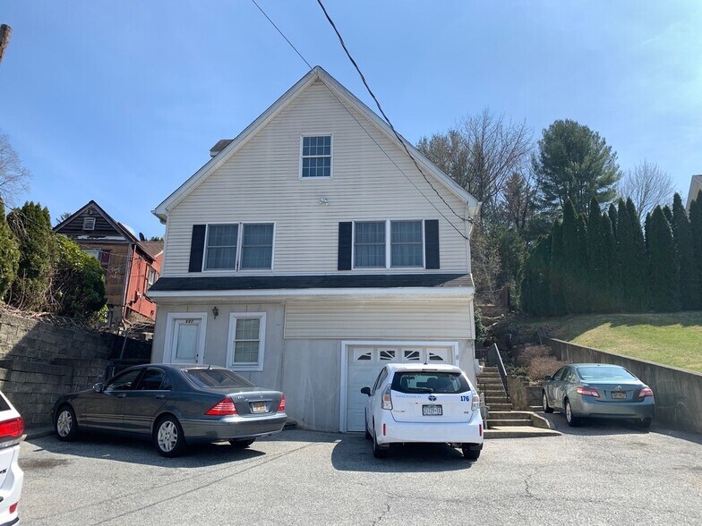 680 Commerce, Thornwood, NY à vendre - Photo principale - Image 1 de 1