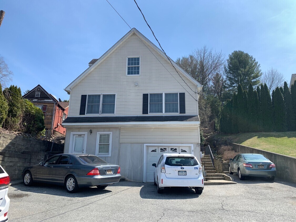 680 Commerce, Thornwood, NY for sale Primary Photo- Image 1 of 2