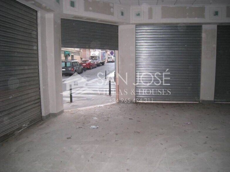 Commerce de détail dans Aspe à vendre - Photo du bâtiment - Image 2 de 4