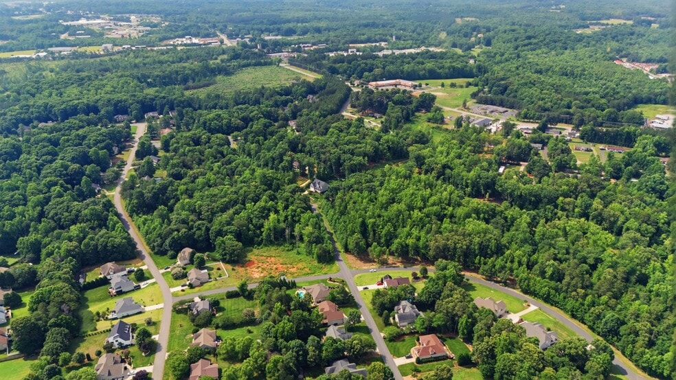Taurus Drive, Denver, NC for sale - Building Photo - Image 3 of 9