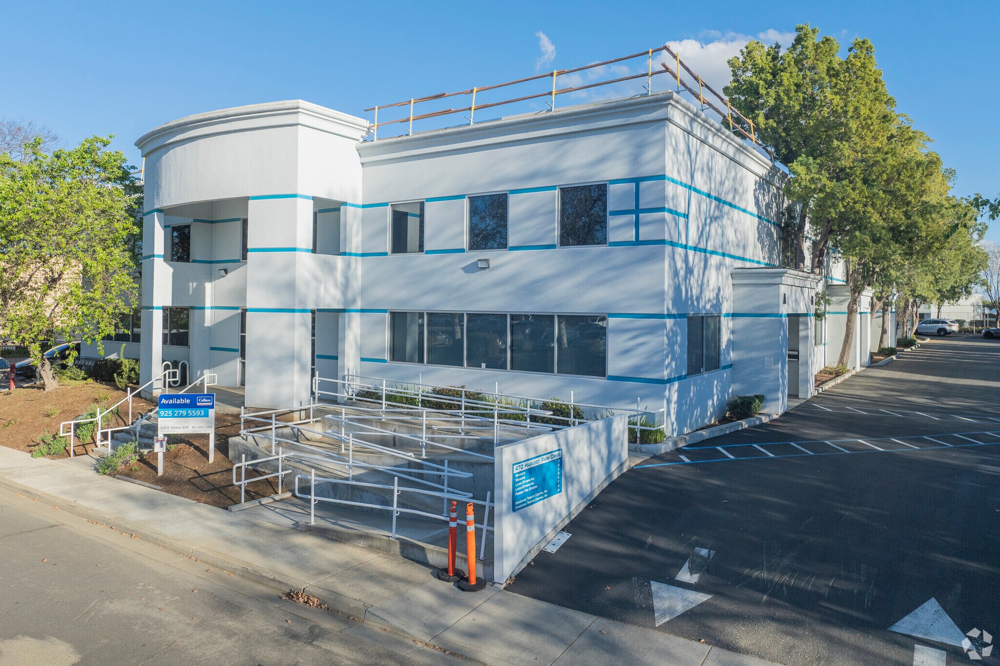 470 Harvest Park Dr, Brentwood, CA à louer Photo du bâtiment- Image 1 de 7
