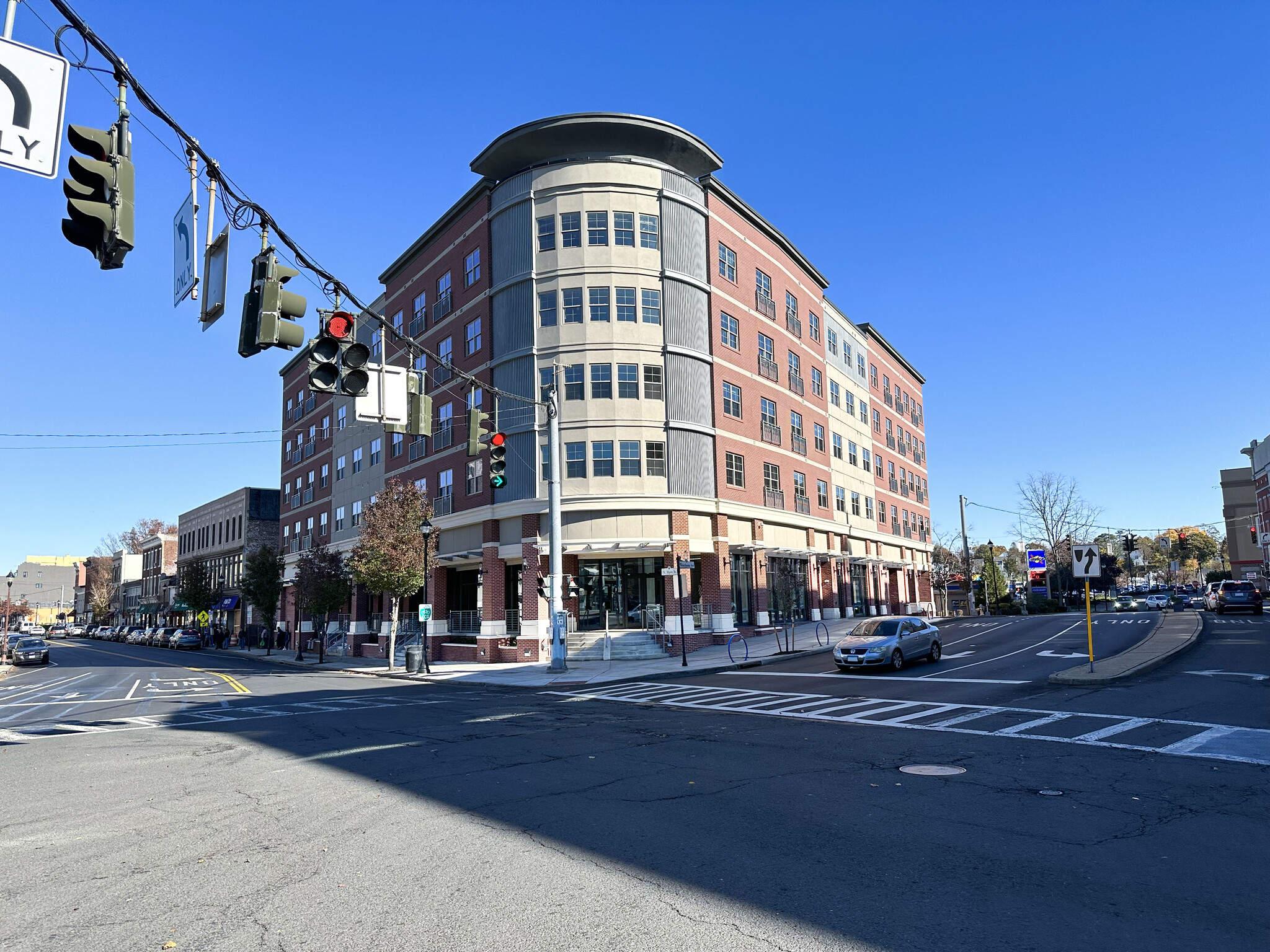 1 N Main St, Port Chester, NY for lease Building Photo- Image 1 of 4