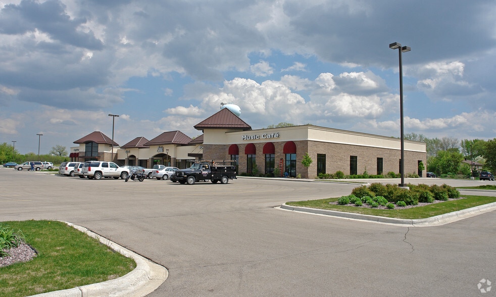 325 Bay View Rd, Mukwonago, WI for lease - Primary Photo - Image 2 of 6