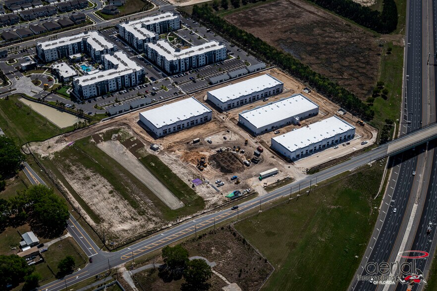 1233 S Binion Rd, Apopka, FL à louer - Photo du bâtiment - Image 2 de 9