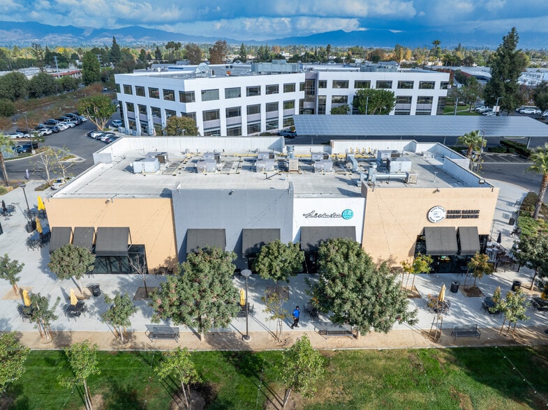 8420-8440 Balboa Blvd, Northridge, CA for lease - Building Photo - Image 2 of 18