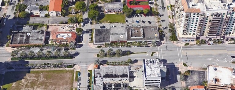 211 Menores Ave, Coral Gables, FL à vendre - Photo du bâtiment - Image 2 de 2