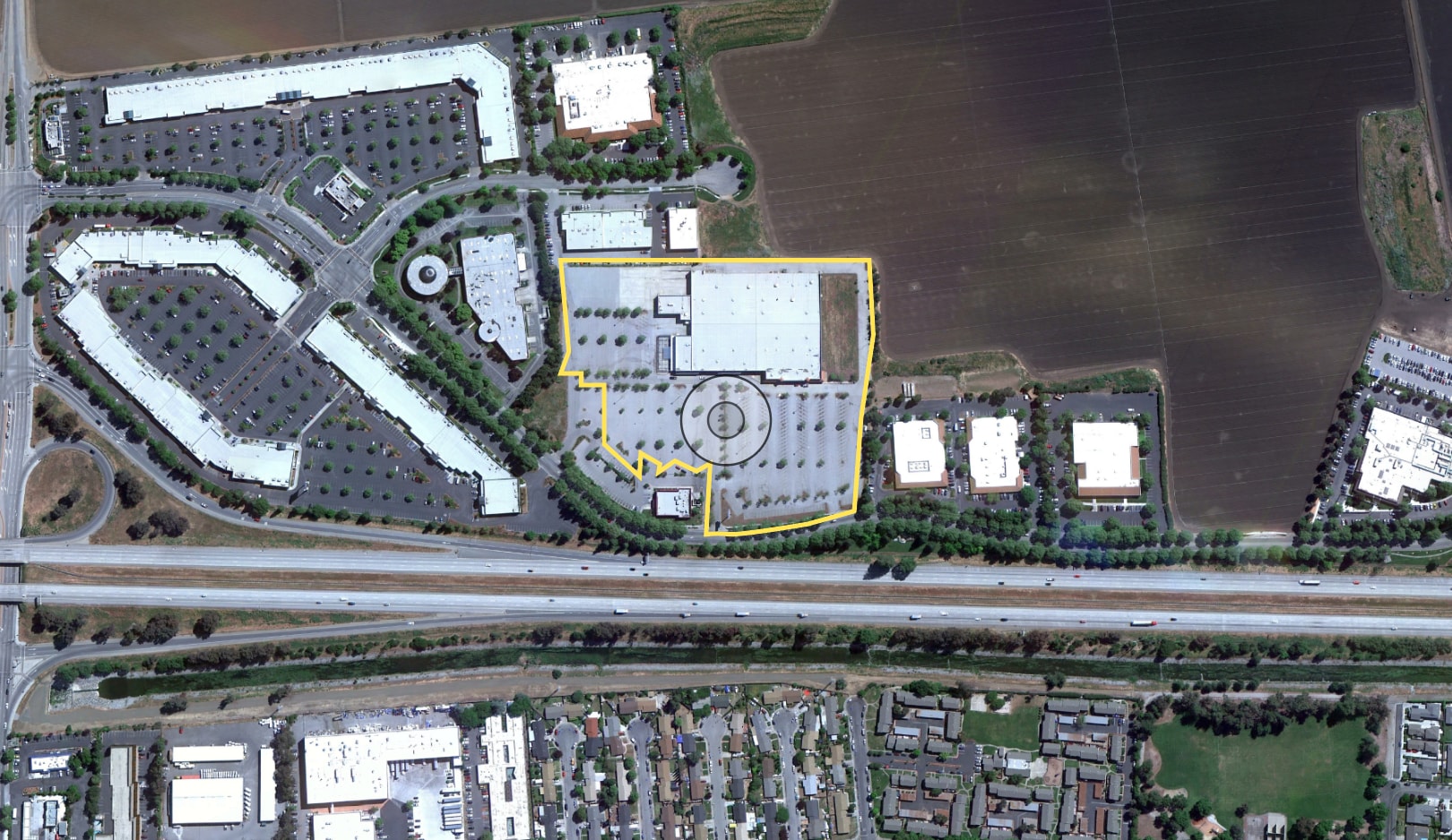 7950 Arroyo Cir, Gilroy, CA for lease Building Photo- Image 1 of 11