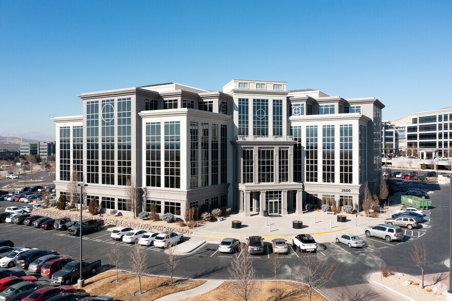 2600 W Executive Pky, Lehi, UT for lease - Building Photo - Image 3 of 3
