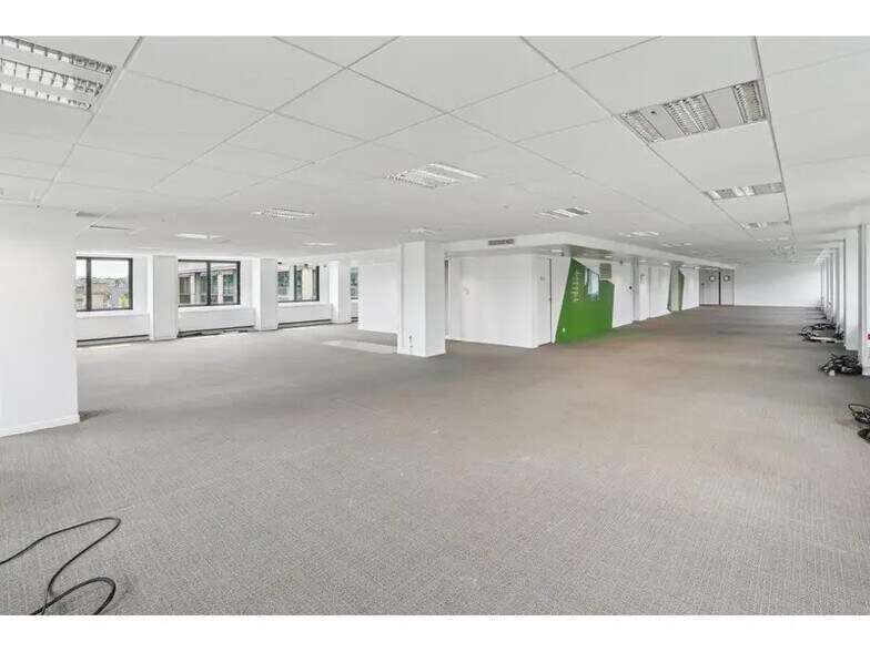 14 Boulevard Du Général Leclerc, Neuilly-sur-Seine à louer - Photo du bâtiment - Image 2 de 16