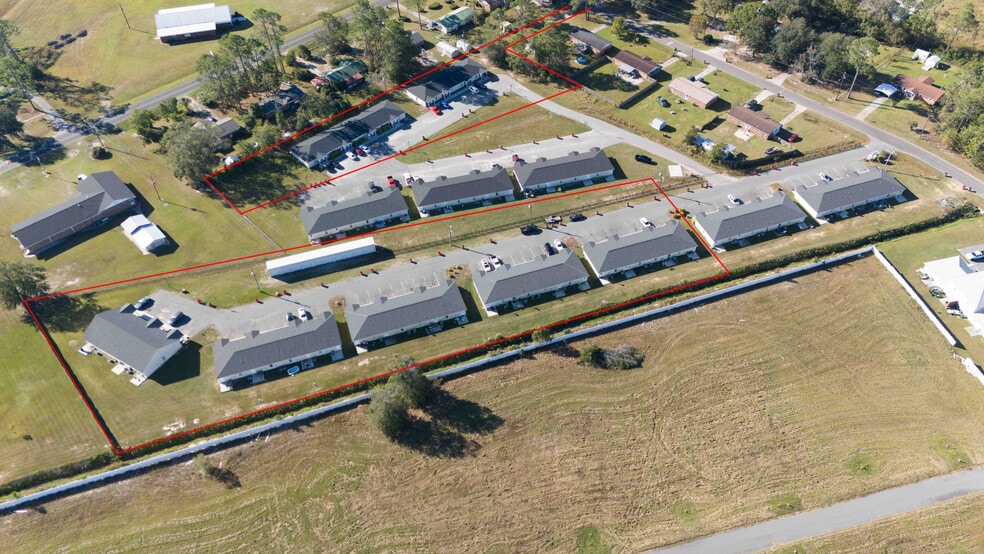 229 Doors 102 storage Ga portfolio portfolio of 58 properties for sale on LoopNet.ca - Building Photo - Image 1 of 12