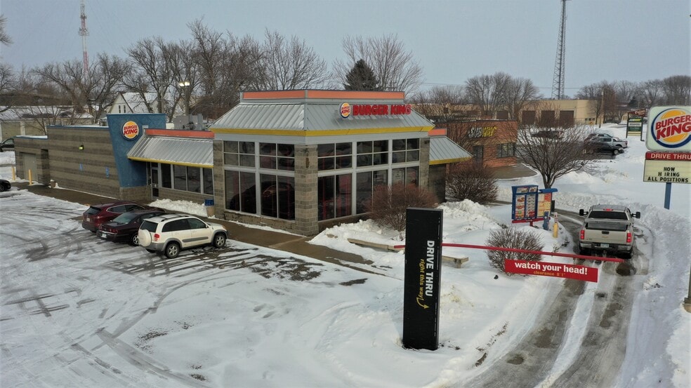 1611 Highway 12 E, Willmar, MN for sale - Building Photo - Image 3 of 5