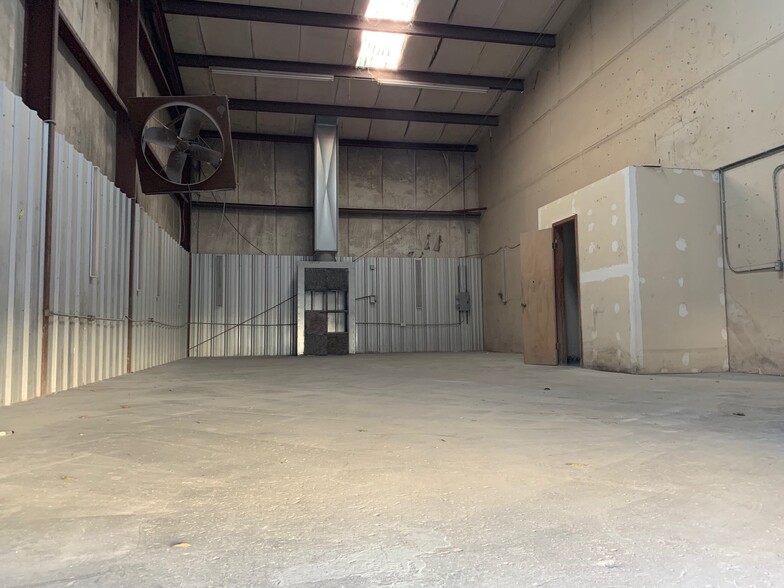 6520 College St, Beaumont, TX for lease - Building Photo - Image 2 of 2