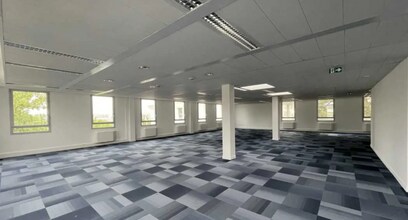 11 Rue Pascal, Bron à louer Photo intérieure- Image 1 de 4