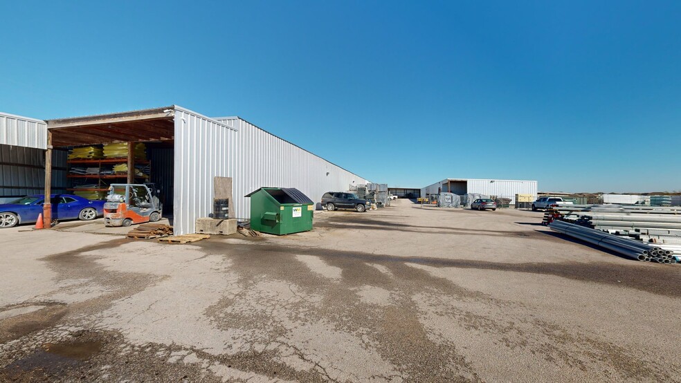 +69K SF Industrial Portfolio Near Austin portefeuille de 5 propriétés à vendre sur LoopNet.ca - Numérisation 3D de Matterport - Image 3 de 30