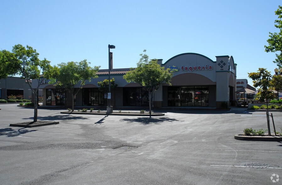 1008 E Bidwell St, Folsom, CA à vendre - Photo du bâtiment - Image 2 de 2
