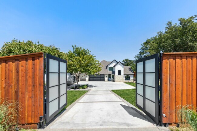 Plus de détails pour 615 Brewer Rd, Southlake, TX - Spécialité à vendre