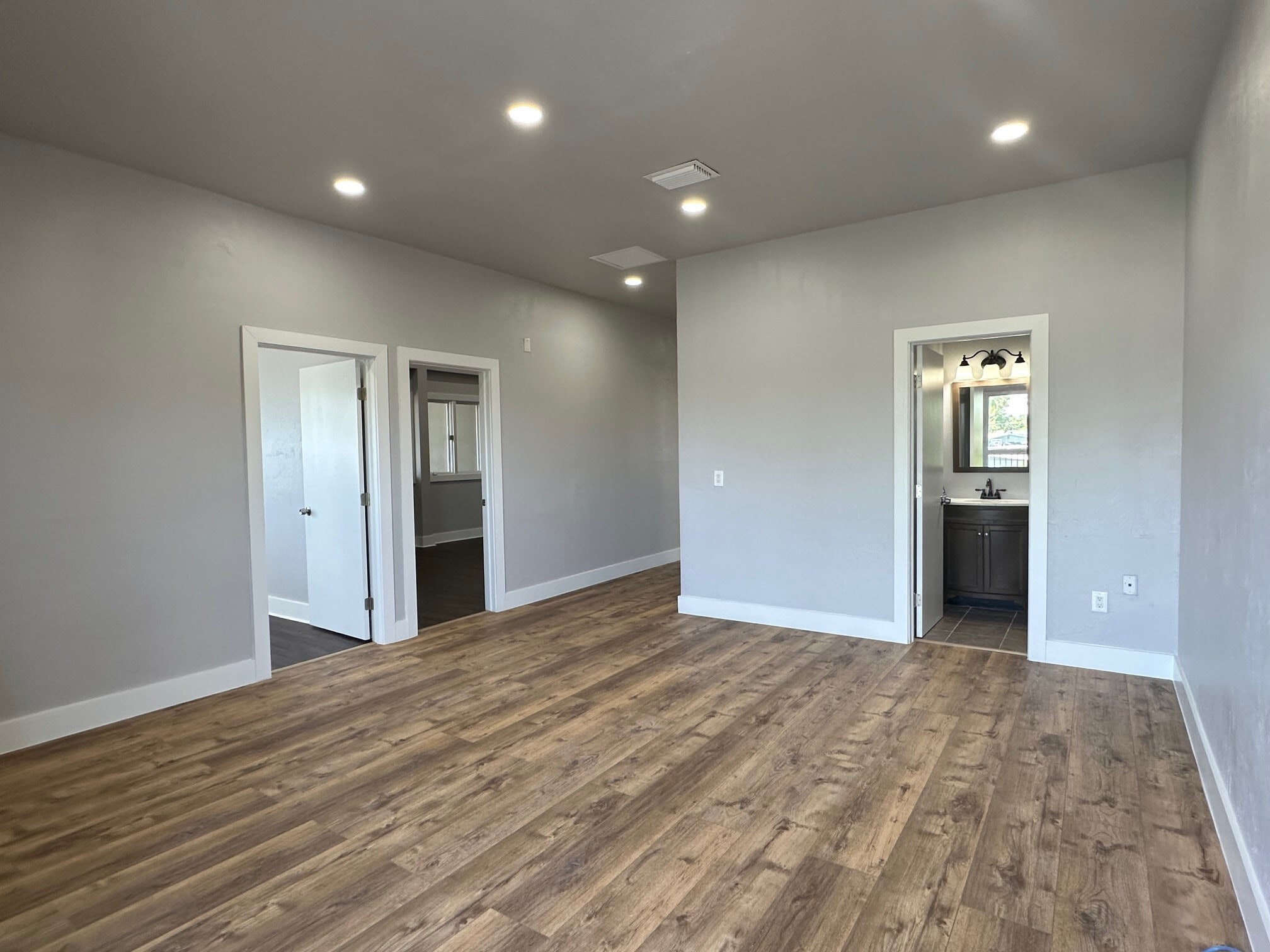 1705 Colonial Blvd, Fort Myers, FL for lease Interior Photo- Image 1 of 6