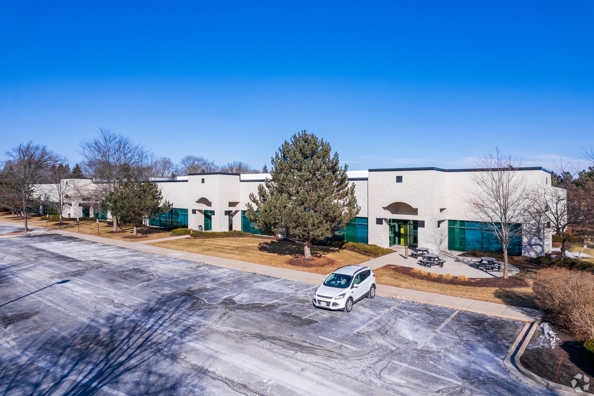 3235 Intertech Dr, Brookfield, WI for lease Primary Photo- Image 1 of 9