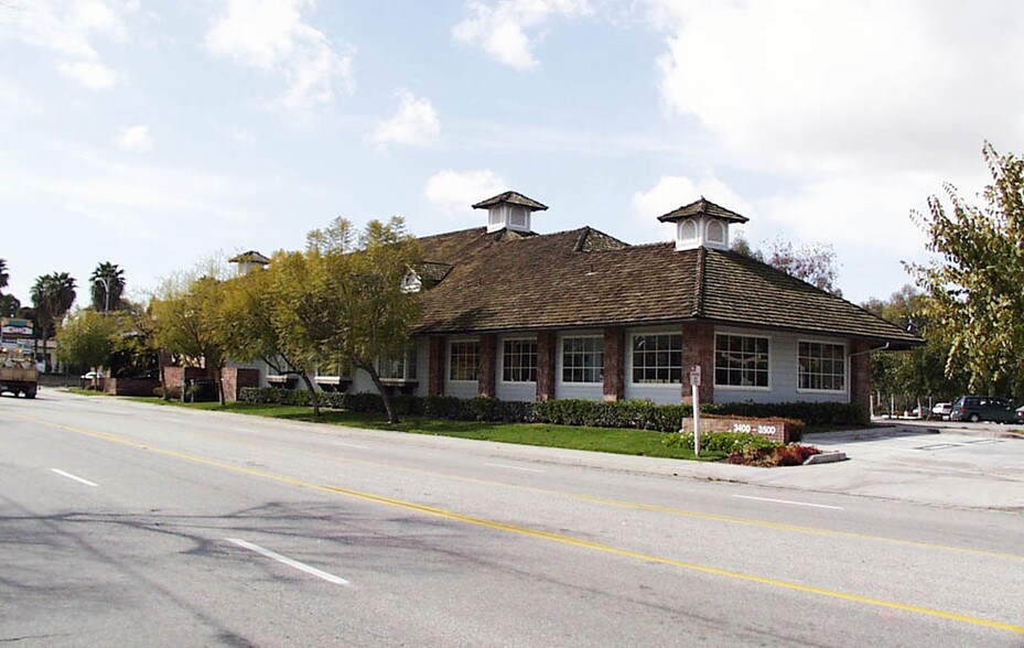 3400-3500 Los Coyotes Diag, Long Beach, CA à louer - Photo du bâtiment - Image 2 de 17