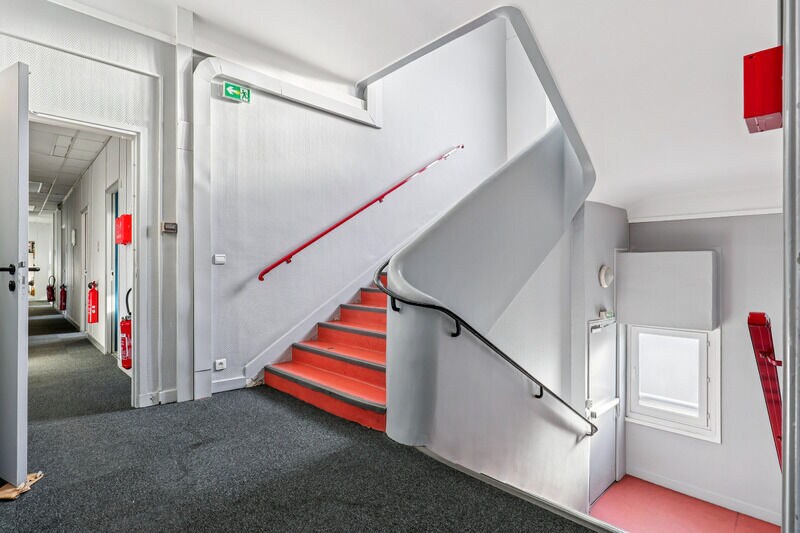 228 Rue Du Faubourg Saint-Martin, Paris à louer - Photo du bâtiment - Image 2 de 17