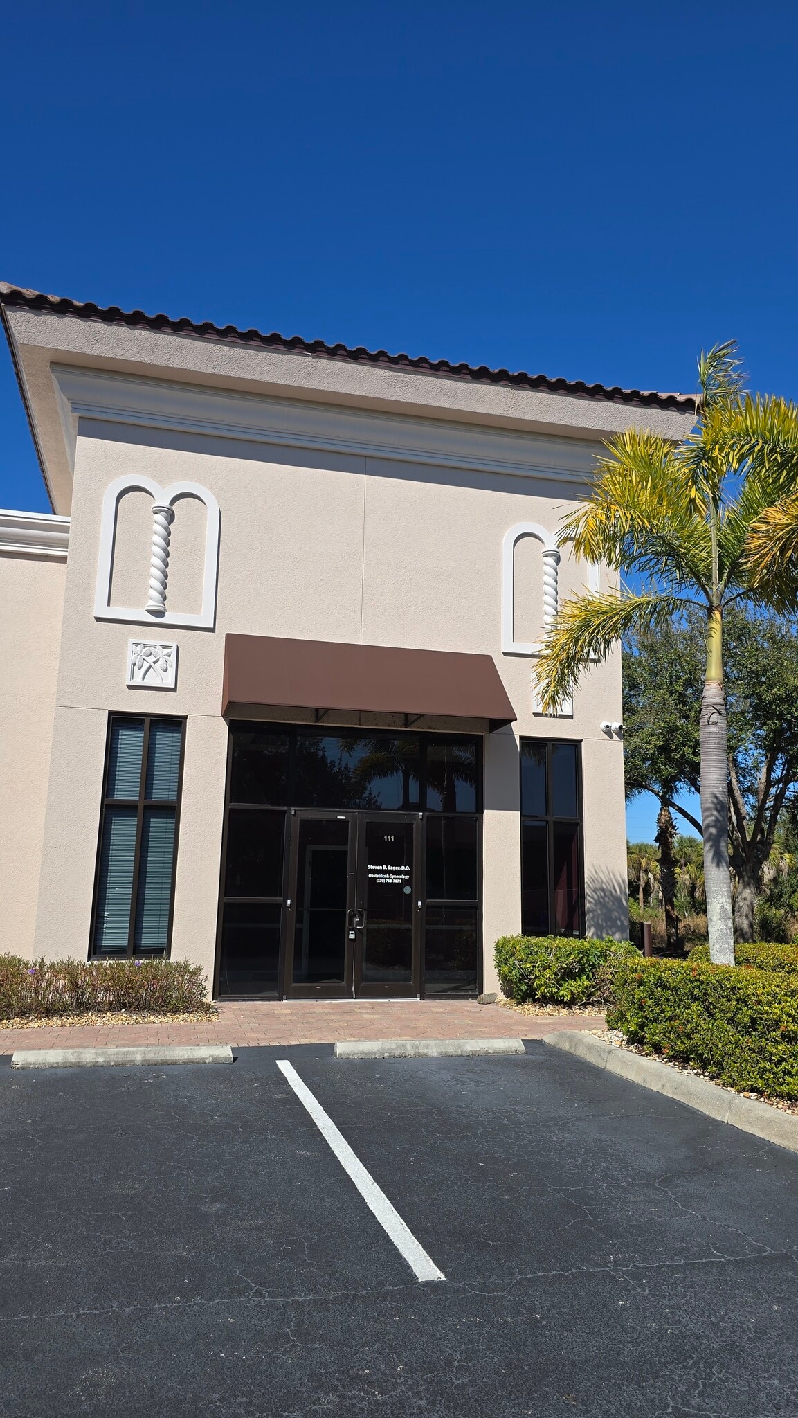 9671 Gladiolus Dr, Fort Myers, FL à louer Photo intérieure- Image 1 de 8