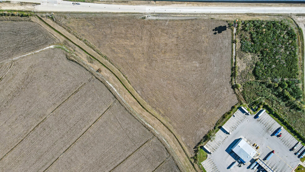 7595 Smith Rd, Beaumont, TX for sale - Building Photo - Image 3 of 19