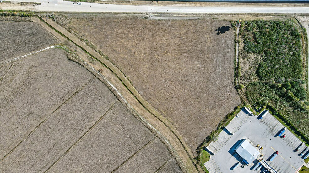 7595 Smith Rd, Beaumont, TX à vendre - Photo du bâtiment - Image 3 de 19