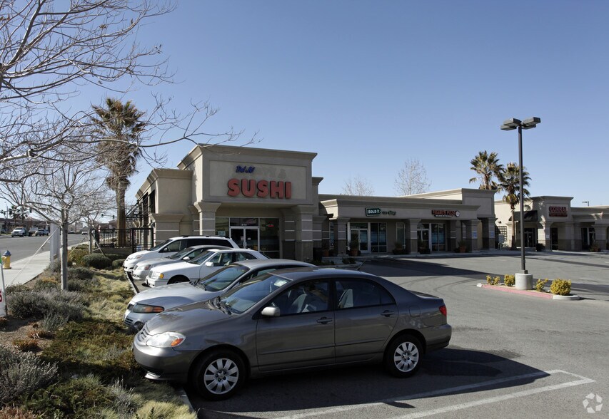 15550 Main St, Hesperia, CA for lease - Primary Photo - Image 1 of 7
