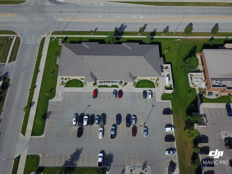 4165 30th Ave S, Fargo, ND for lease - Building Photo - Image 2 of 4