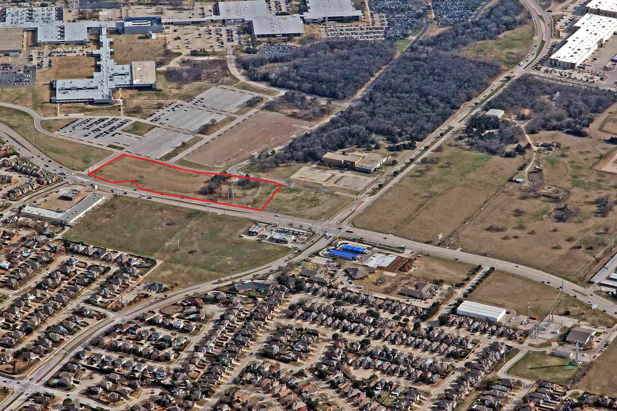 W Round Grove Rd, Lewisville, TX à vendre Photo du bâtiment- Image 1 de 16