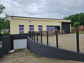 4030 Reading Rd, Cincinnati, OH for lease Interior Photo- Image 1 of 4