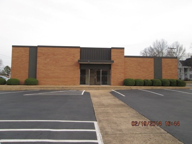 2052 S Main St, Milan, TN for lease - Building Photo - Image 3 of 4